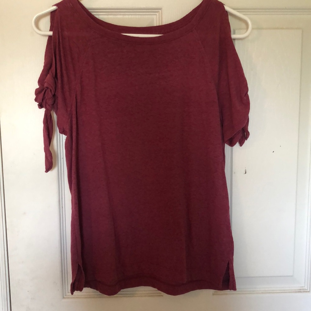 Abercrombie cold shoulder top